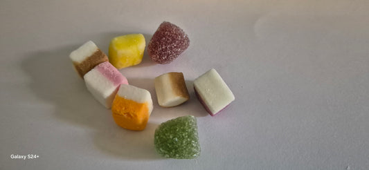 Dolly mixture per 100g